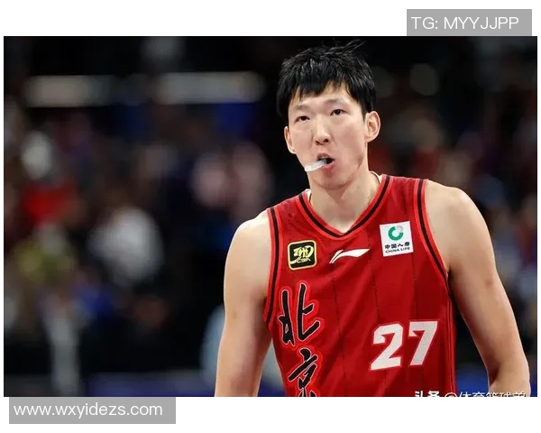 毒蛇与喧嚣的较量周琦在视频中展现出惊人实力与冷静风范